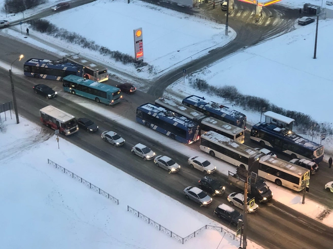 Источник: ДТП и ЧП | Санкт-Петербург | Питер Онлайн | СПб