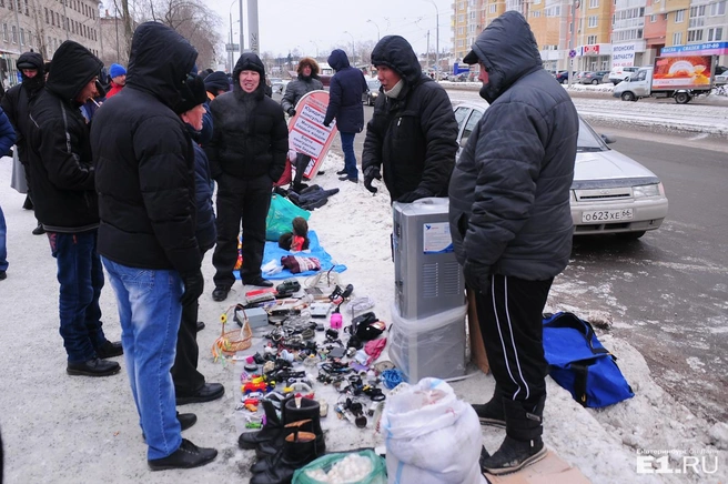 Приезжие торговцы постепенно вытесняют с рынка россиян