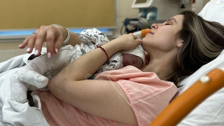 Дочь Охлобыстина показала в сети 7-месячного сына, кадры с которым умиляют до слез | Источник: соцсети