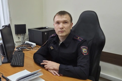 Жительница Марий Эл поблагодарила полицейского за спасение семьи