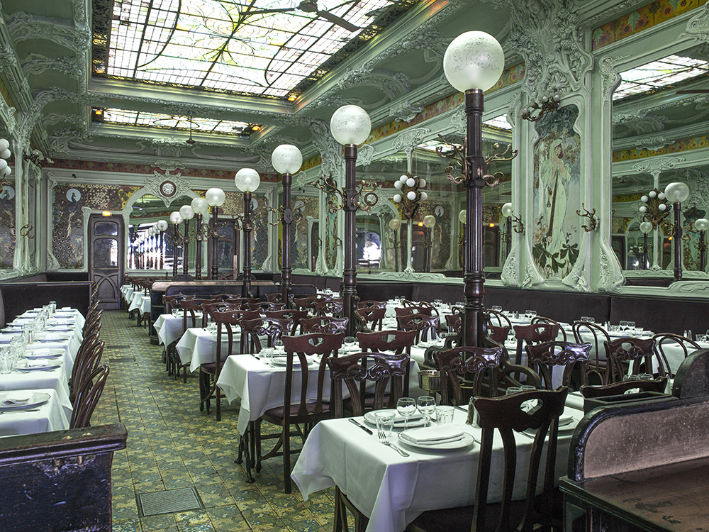 Designer John Whelan Restores France's Classic Brasseries to Their Former Glory (фото 0) | Источник: оскар проктор