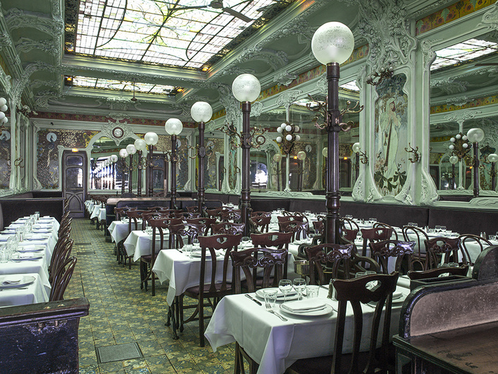 Designer John Whelan Restores France's Classic Brasseries to Their Former Glory (фото 0)