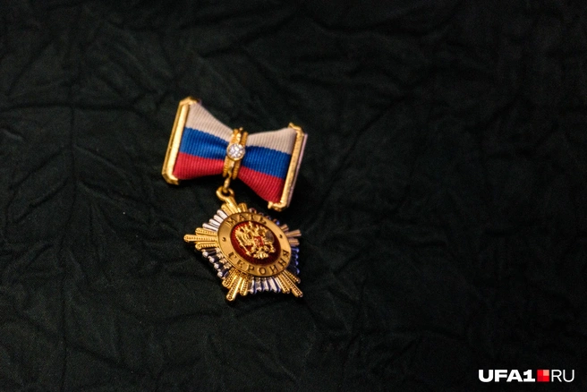 Ольга получила медаль | Источник: Булат Салихов / UFA1.RU
