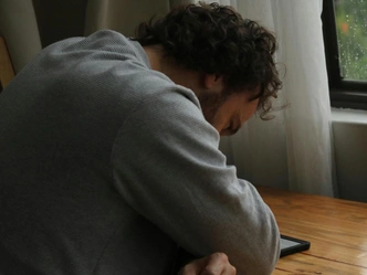 17 лучших статей Psychologies за август: про любовь, отношения с детьми, зумерские тренды и психологическую зрелость | Источник: Unsplash