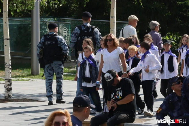 Детям показывают центр Москвы | Источник: Артем Устюжанин / MSK1.RU