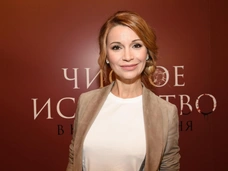 Орлова раскрыла, почему много лет не решалась на второго ребенка и выбрала Бородину в качестве крестной