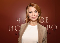 Орлова раскрыла, почему много лет не решалась на второго ребенка и выбрала Бородину в качестве крестной