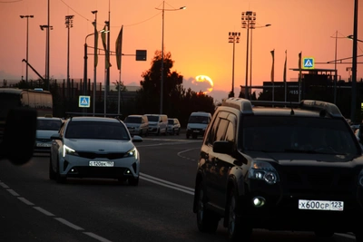 Burning Truck Causes Traffic Jam on Dzhubga–Sochi Highway Near Lazarevskoye