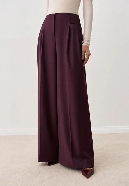 Оранжевый + бордо и еще четыре неочевидные цветовые пары, которые будут в тренде в 2026 году Оранжевый + бордо и еще четыре неочевидные цветовые пары, которые будут в тренде в 2026 году