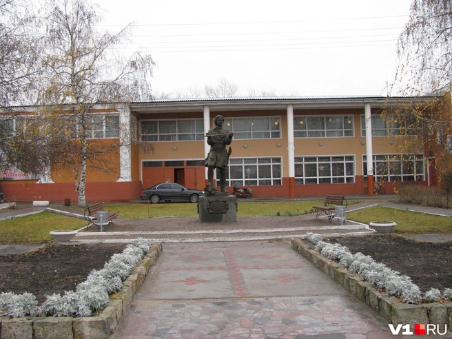 Девочку похоронили в хуторе Солонцовском Алексеевского района | Источник: Константин Завриков / V1.RU
