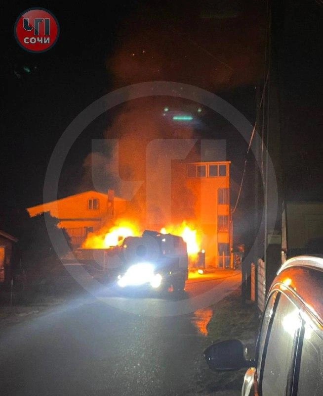 Огнём был полностью охвачен жилой дом площадью 54 квадратных метра | Источник: ЧП Сочи