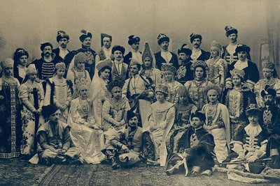 О маскарадных костюмах расскажут в Петербурге