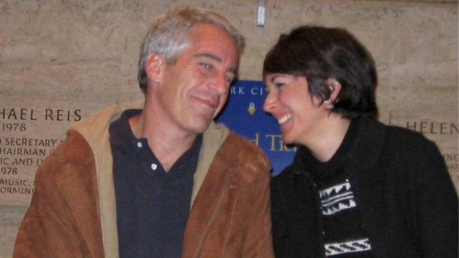 The email also implicated Epstein«s lover Ghislaine Maxwell. | Источник: MEGA