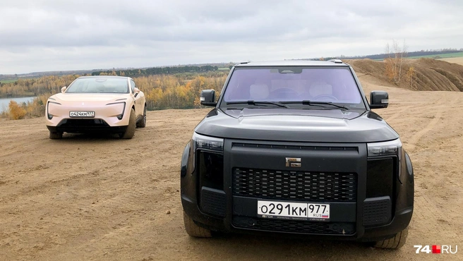 Во время авторевюшного теста мне выпало забираться на «Роксе» на склон карьера Кондуки в Тульской области. Держался он достойно: просвета маловато, приходится беречь бамперы, зато мягкое дозирование тяги позволяло ехать внатяг, без раскачки и рывков | Источник: Артем Краснов