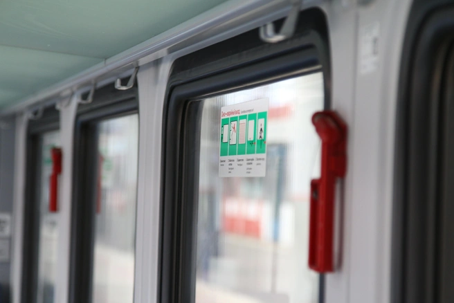 В Петербурге пассажирка передумала ехать в автобусе и вышла через окно | Источник: Татьяна Спиридонова / MSK1.RU