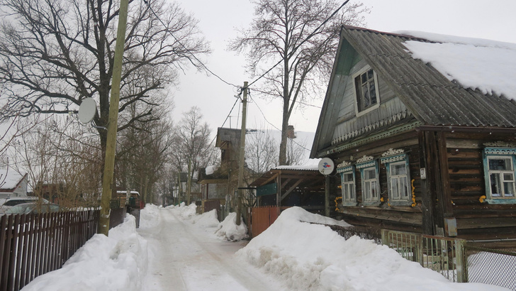 Пережили две войны и советский атеизм: прогулка по деревне староверов с уникальной архитектурой XIX века