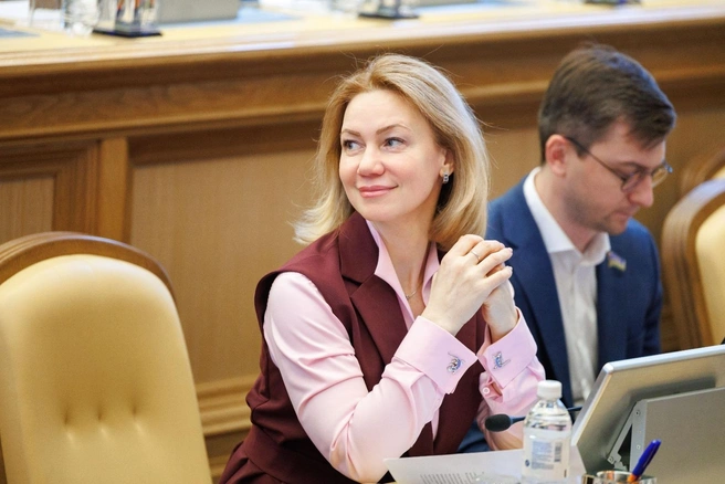 Посмотрите, какая очаровательная улыбка | Источник: Оксана Михеева / «ВКонтакте»