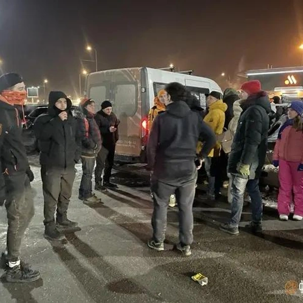 Работа волонтеров на месте поисков | Источник: «Фонтанка.ру»