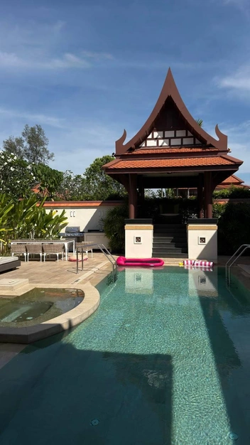 Семейство отдыхает в Таиланде | Источник: Ксения Бородина / Telegram