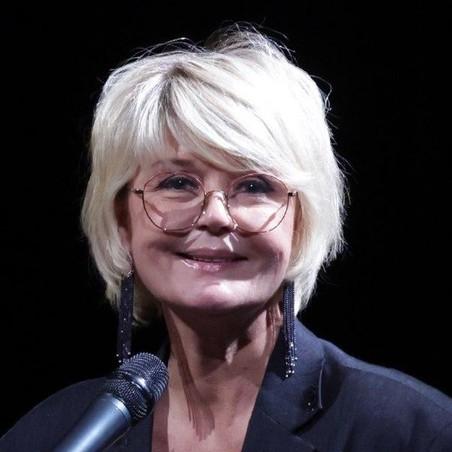<p>Юлия Меньшова</p>