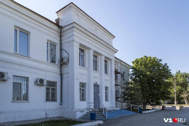 Длительное отсутствие препаратов в больнице стало поводом для проверки надзорных органов | Источник: Константин Завриков / V1.RU