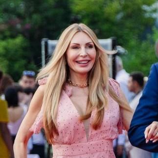Бочкарева стала Барби, Кабо показала возмужавшего сына, Порошина блеснула в страстном красном: открытие «Евразия Кинофест»