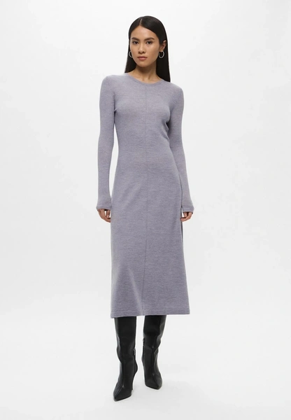 10 трикотажных платьев, которые заменят весь зимний гардероб