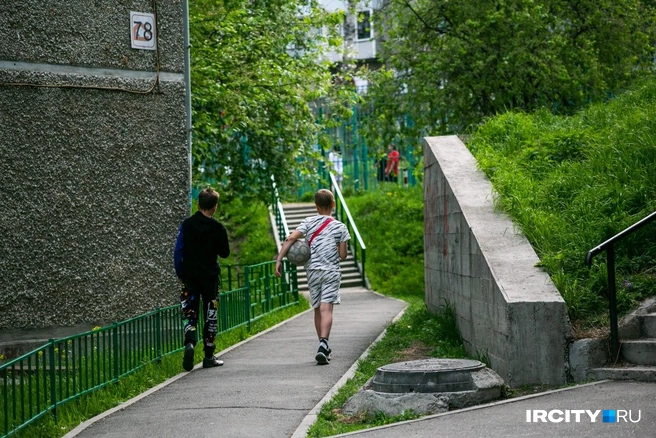Где сейчас находятся мальчики и их отец, неизвестно | Источник: Ксения Филимонова / IRCITY.RU