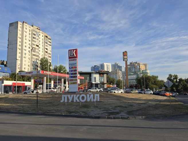 Чиновники говорят о «корректировке логистики поставок» и уверяют, что ведут наблюдение | Источник: Константин Завриков / V1.RU