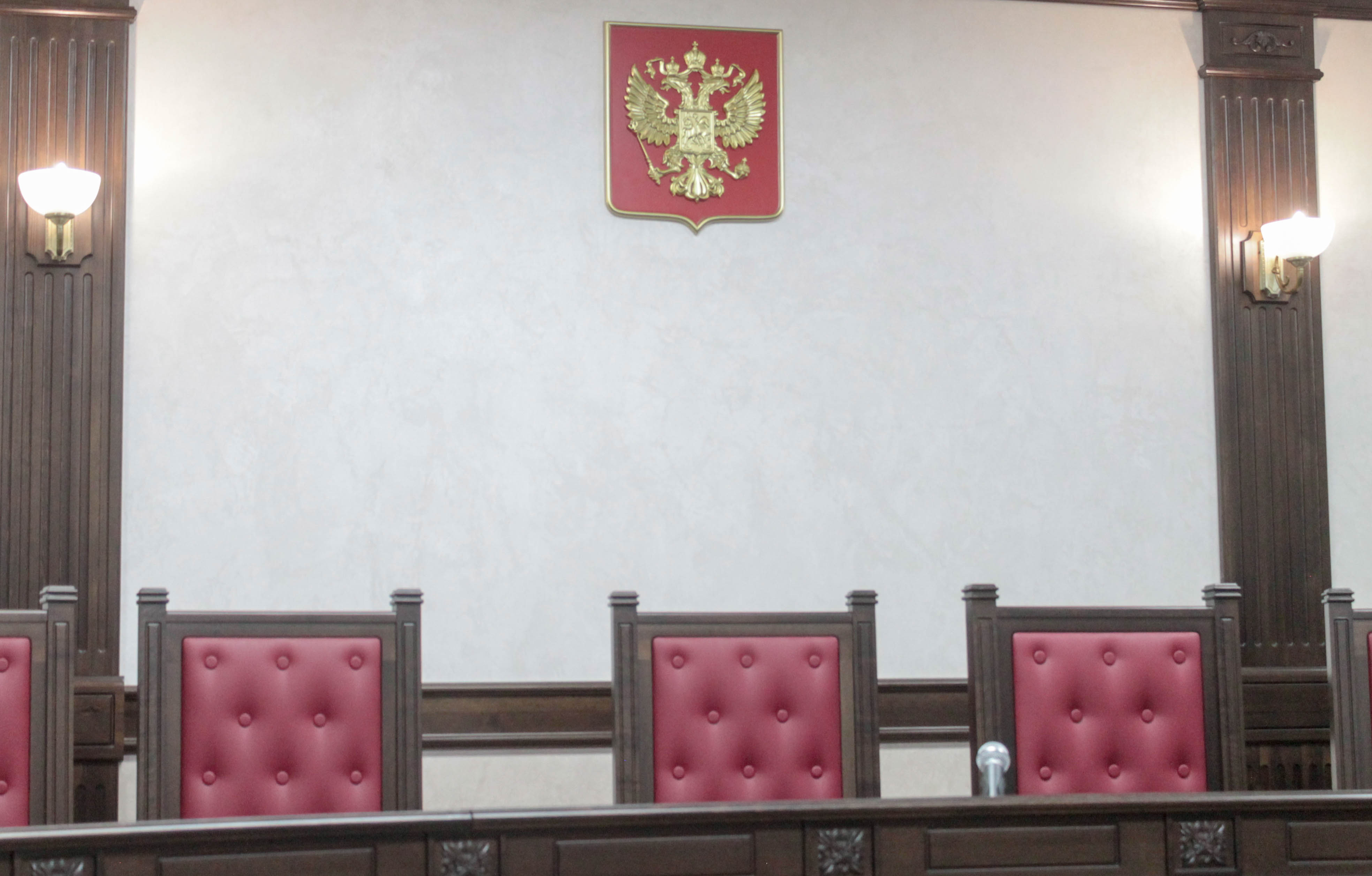 Школьницу, которая вместе с парнем зарезала маму в Прокопьевске, отправят в воспитательную колонию