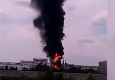 На заводе под Ярославлем загорелась фотохимия (видео) | ya62.ru