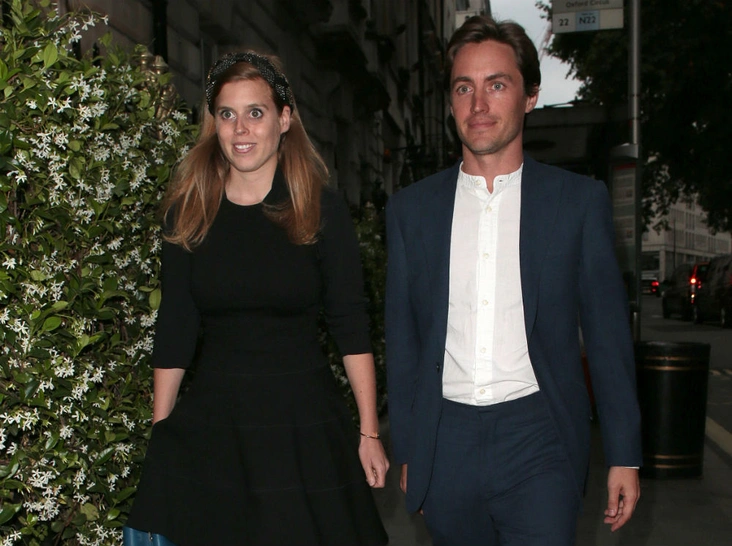 Принцесса Беатрис и Эдоардо Мапелли-Моцци, 9 июля 2019