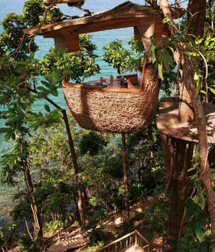 10 самых странных мест для ресторана (+фото)