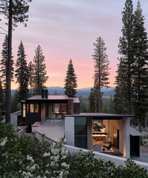 Модернистский дом на горнолыжном курорте в Калифорнии