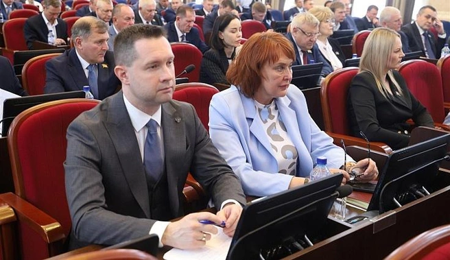 Общественная палата помогает государству и некоммерческим организациям лучше понимать друг друга и вместе решать задачи | Источник: пресс-служба Законодательного собрания Краснодарского края