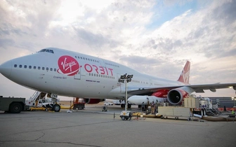 Компания Virgin Orbit впервые запустила ракету со спутниками с самолета