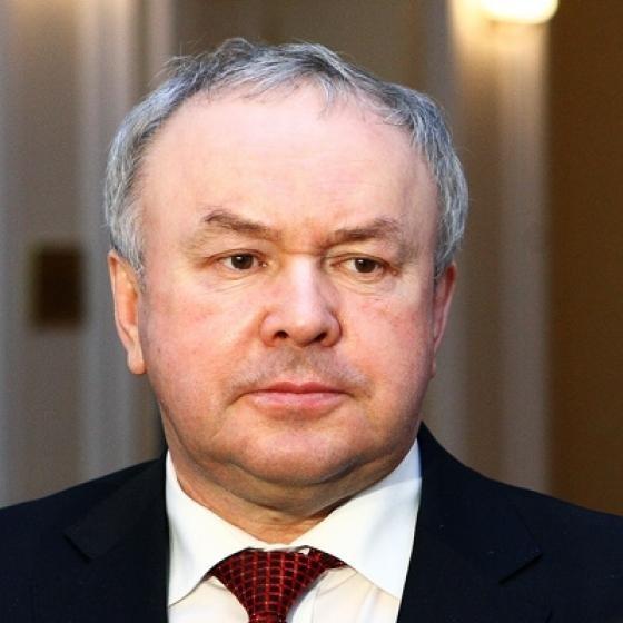 <p>Олег Шишов </p>
