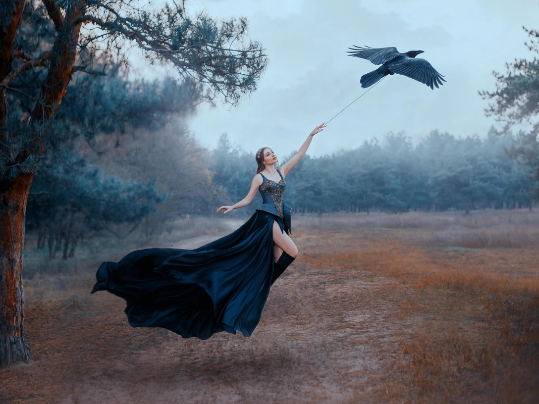 Странные сны и тревожные совпадения: 8 знаков от Вселенной, что вам пора отпустить кого-то (или что-то) из своей жизни | marieclaire.ru