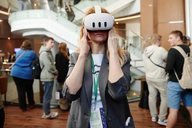 Для молодежи развернутся лаборатории по VR, робототехники, разбор возможностей нейросетей и митапы от ведущих компаний России | Источник: Центр развития цифровых технологий Челябинской области