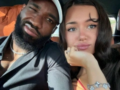 Девушка, прятавшаяся в спальне футболиста Нгамале, заговорила спустя сутки после скандала