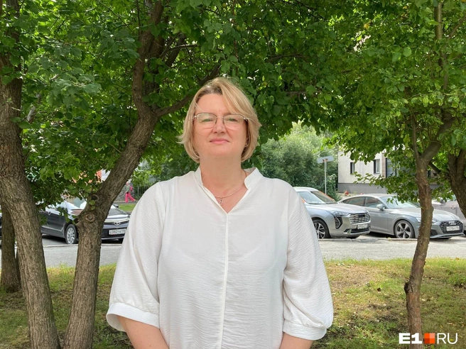Вера Михайловна работает бухгалтером и за свое место не переживает | Источник: Анастасия Ивасишина / E1.RU