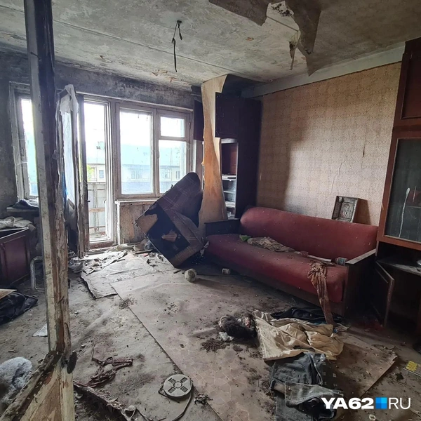 А потом они вместе шли в зал, чтобы смотреть телевизор | Источник: Светлана Коновалова / YA62.RU