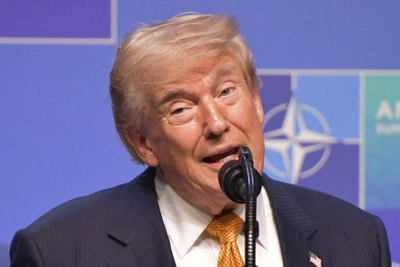 Трампа высмеяли за оговорку при шутке о третьем сроке