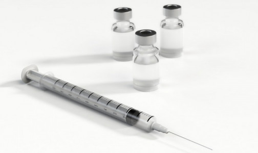 Фото №1 - В России начнут исследование коронавирусной вакцины на пациентах с диагнозом «рак»