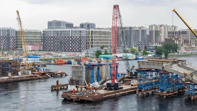 Зажигательное устройство обнаружили на стройке моста в Невском районе | Источник: Пресс-служба администрации губернатора Петербурга