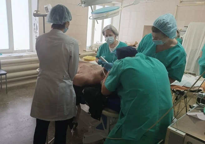 Пострадавшего доставили в 21-ю больницу  | Источник: Айрат Рахматуллин / Telegram