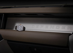 Часы для сильных духом: Zenith совместно с Land Rover создали новые часы