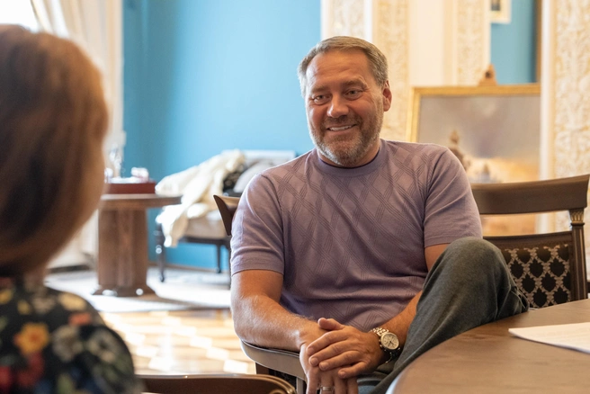 «Парламент стал более открытым». Александр Бельский — о пешеходном Петербурге, выходе с «Театральной» и запрете гаджетов для детей | Источник: ЗакС Санкт-Петербурга