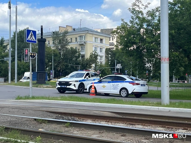 Перекрытый участок дороги | Источник: Читательница MSK1.RU