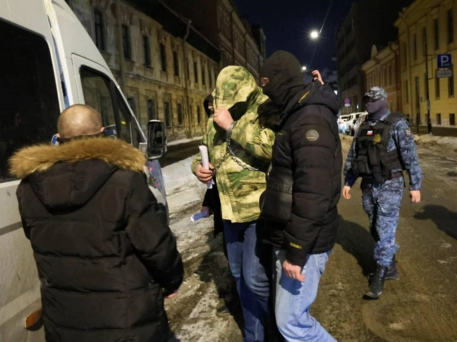 «Раздули воздух из ничего». Суд в Петербурге арестовал обвиняемого в зверском убийстве мальчика Паши | Источник: Валентин Егоршин / «Фонтанка.ру»